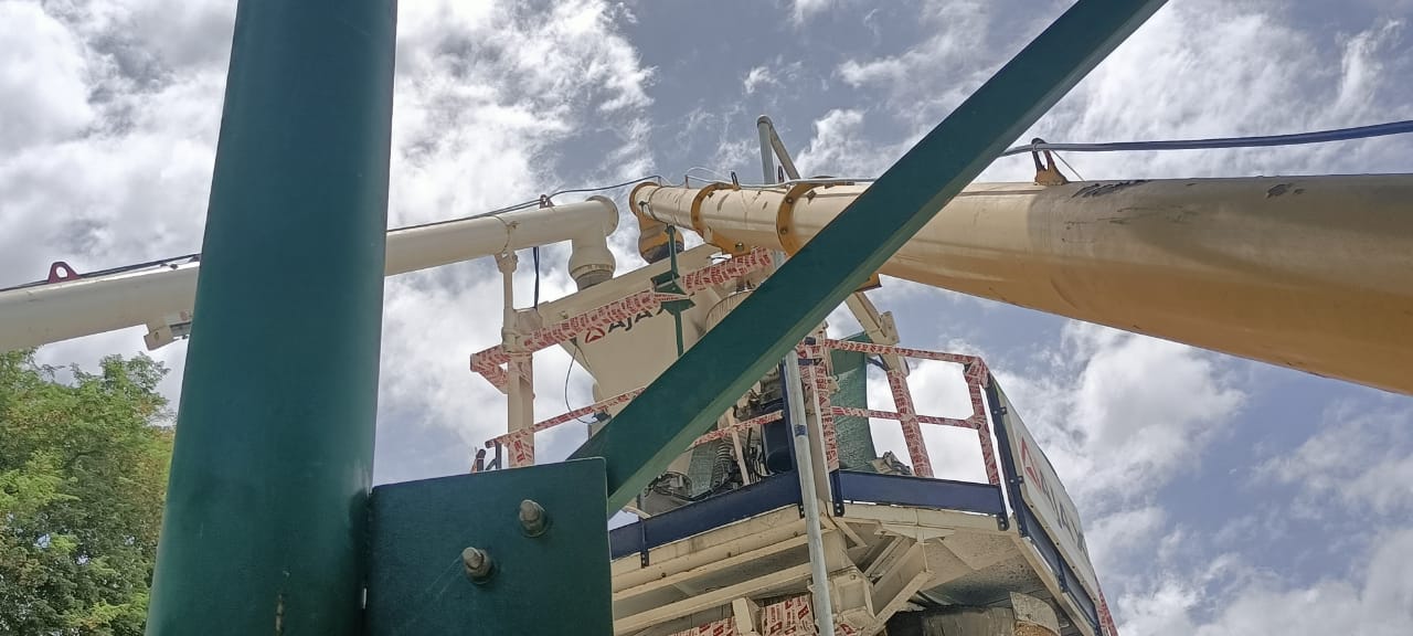 Cement Screw Feeder Installation 15