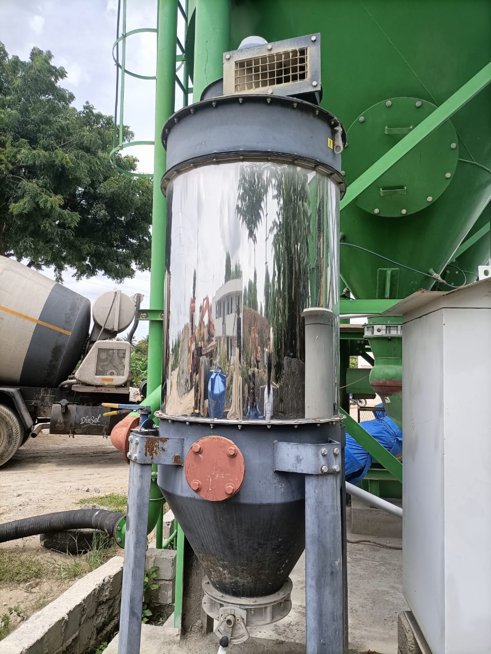 Cosben Ground mounted dust collector (Vibratory Type)
