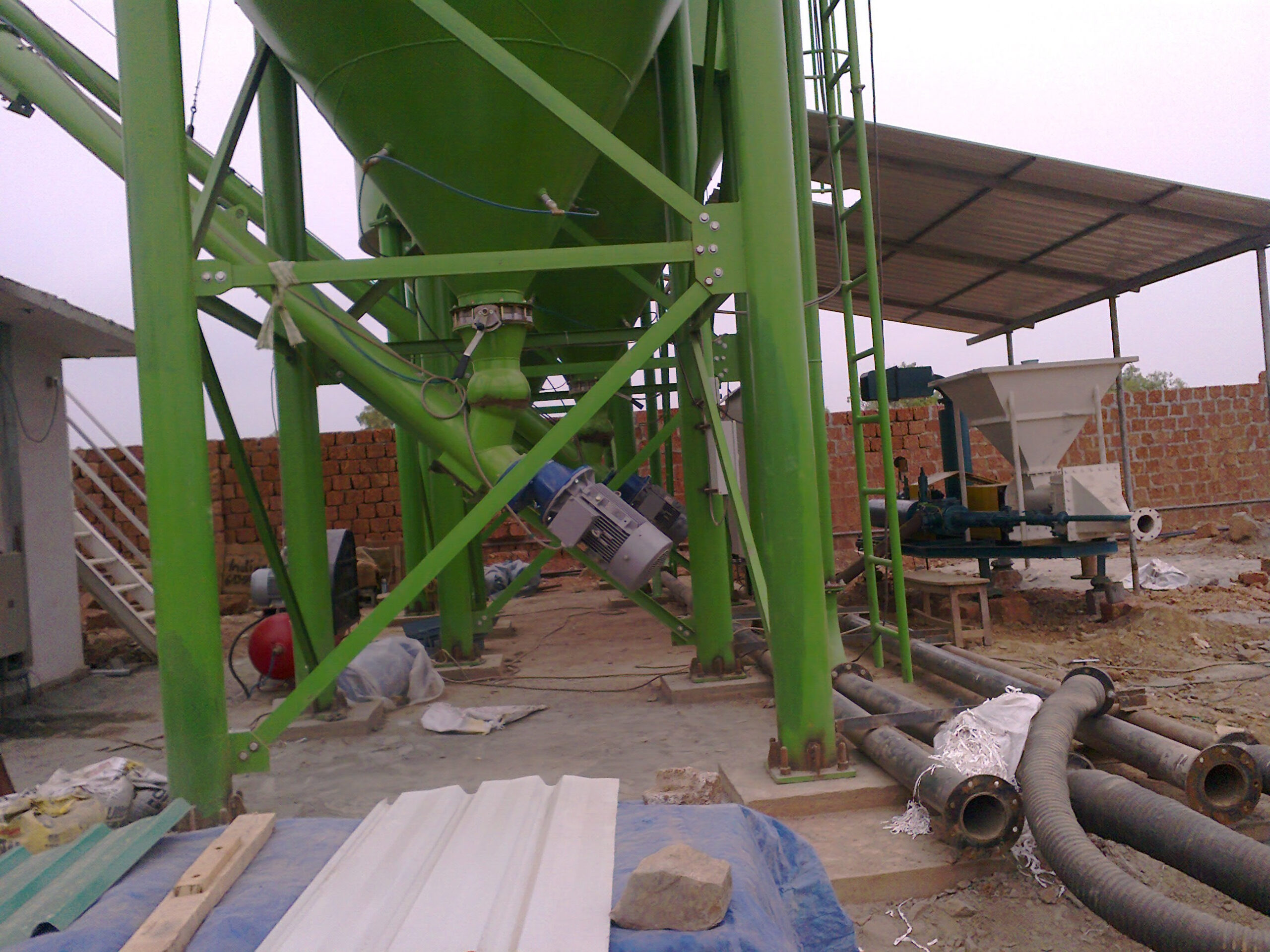 Cement Screw Feeder Installation 2